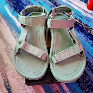 Teva Shoes W Hurricane sandals